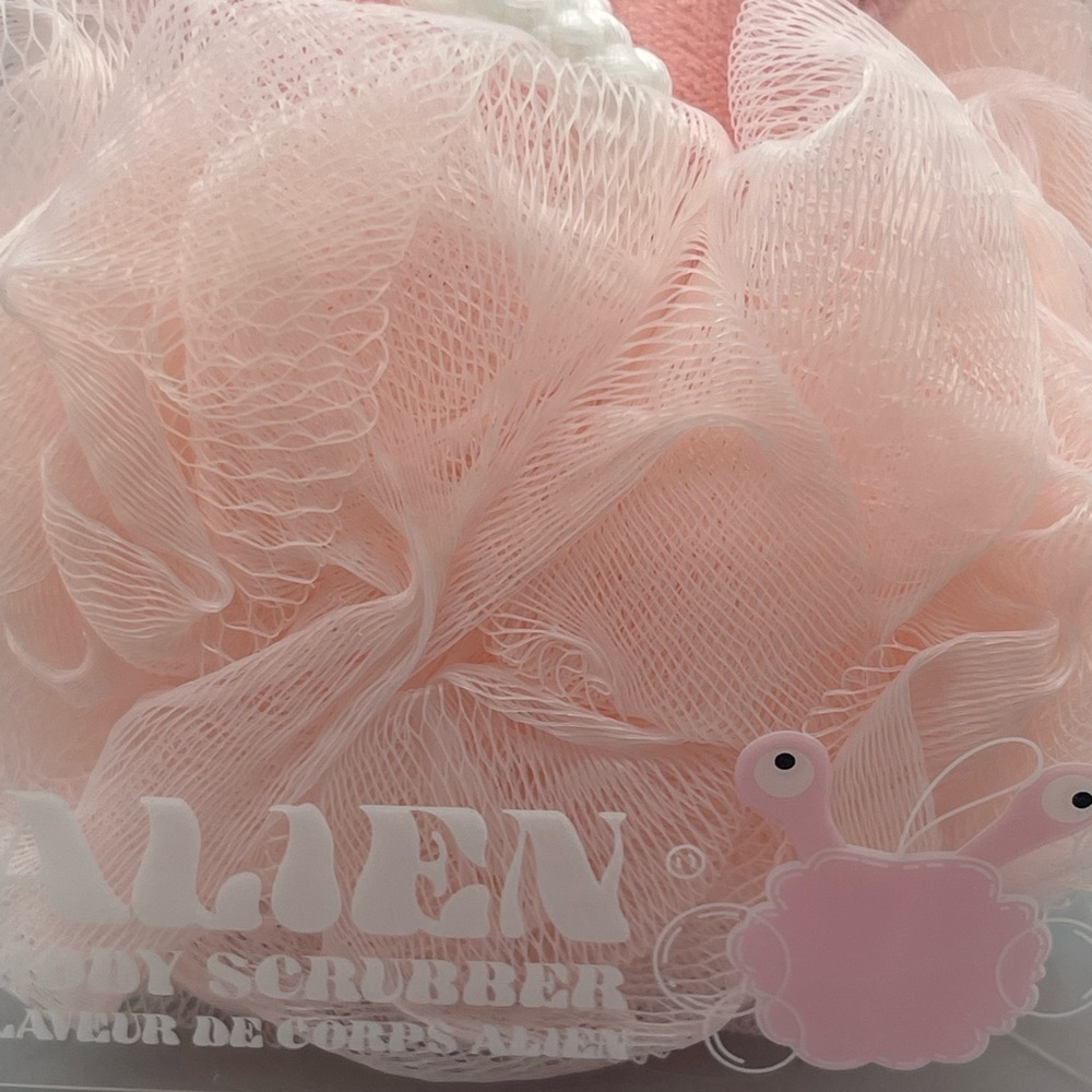 🍄HOST PICK🍄UO Body Scrubber Puff, NWT - Picture 4 of 7